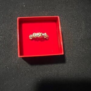 18k gold XO Diamond Eternity Ring Size 7. Approximately 1.1carats